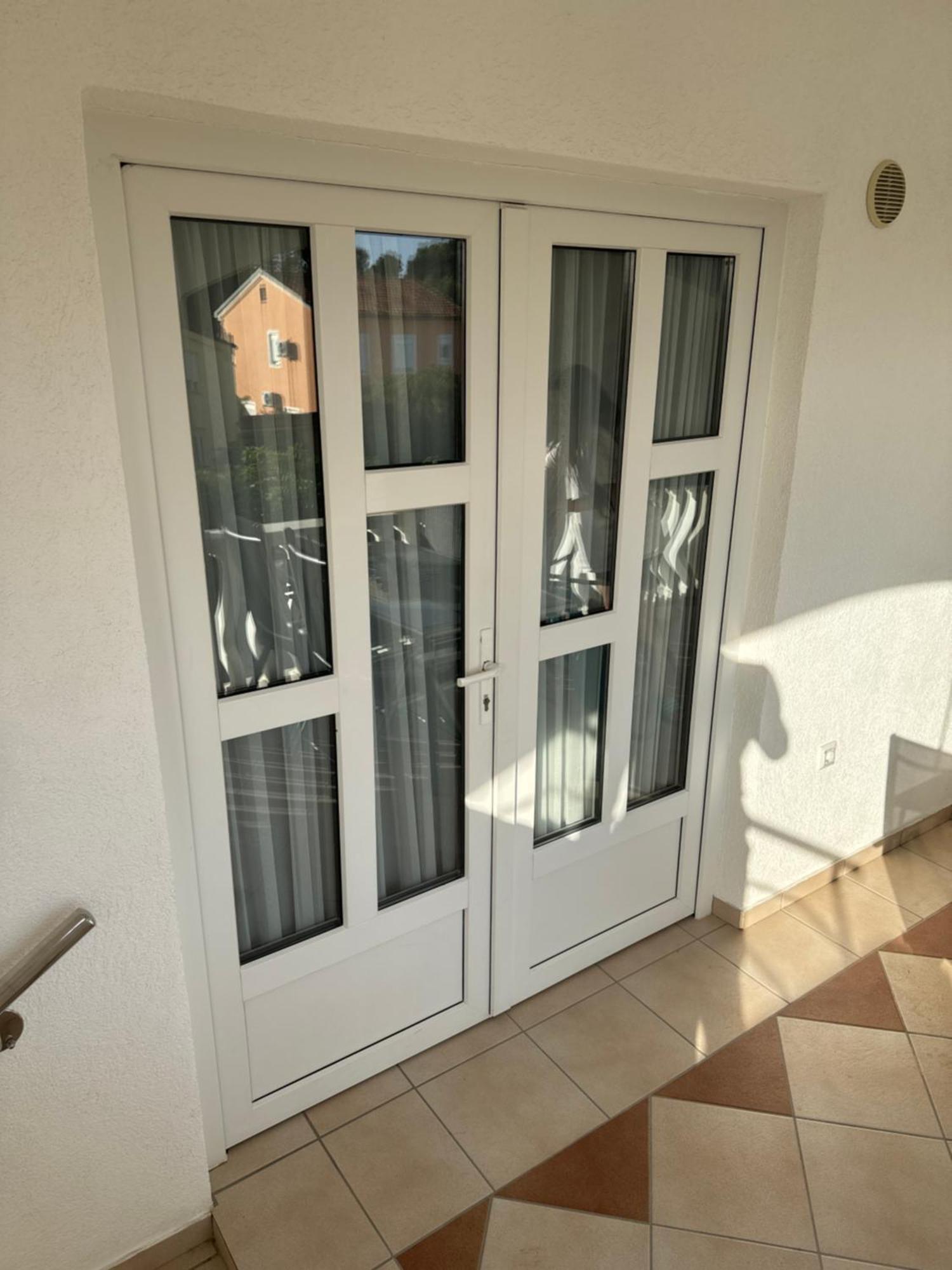 Apartman J&B Apartment Vir Luaran gambar