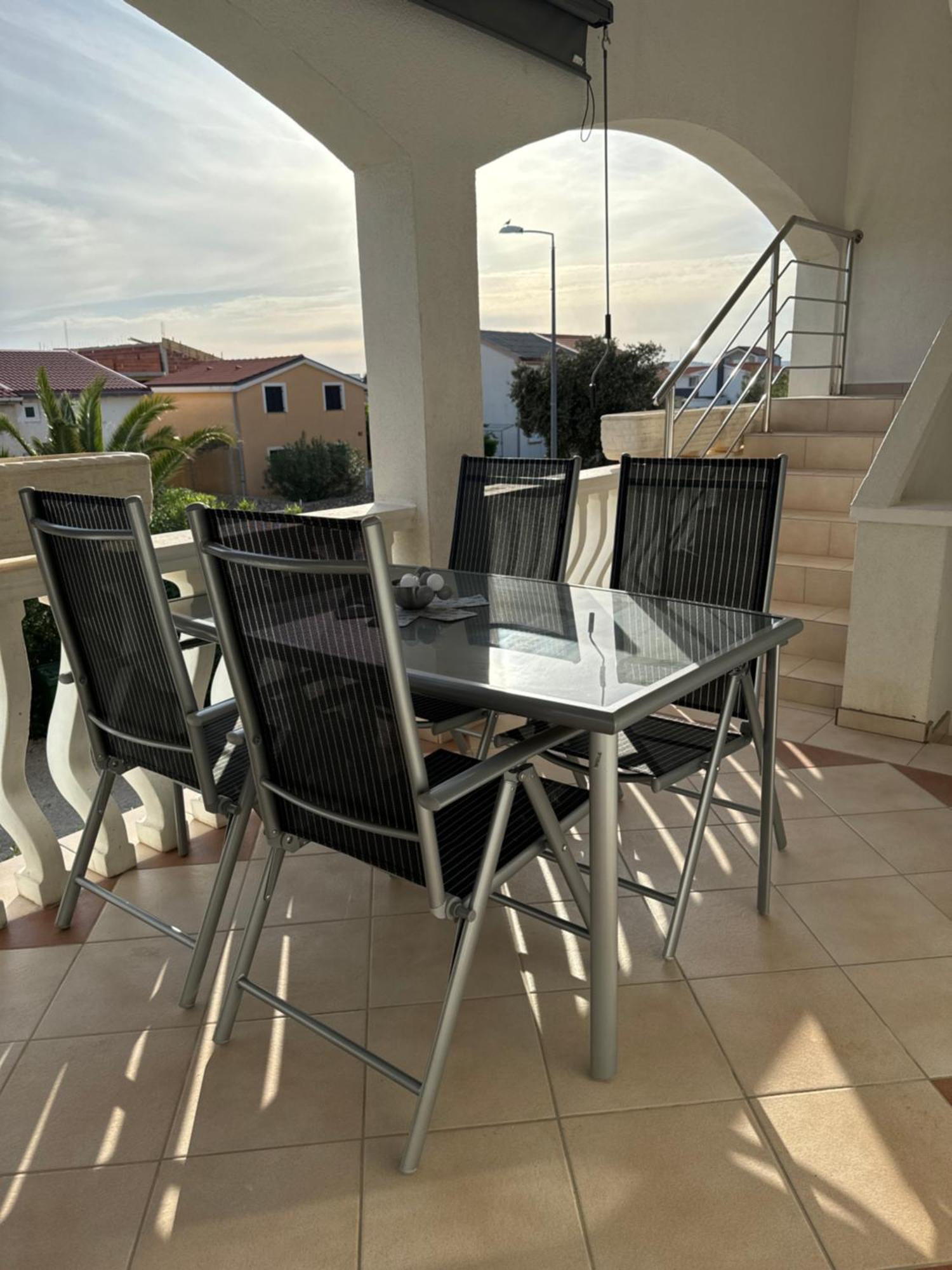 Apartman J&B Apartment Vir Luaran gambar